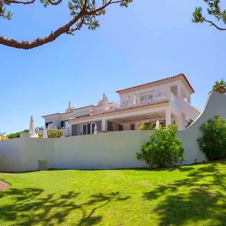 Villa Sleeps 8 Pool Air Con T607951 *