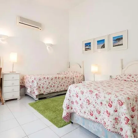 Sleeps 8 Pool Air Con T607951 Villa *